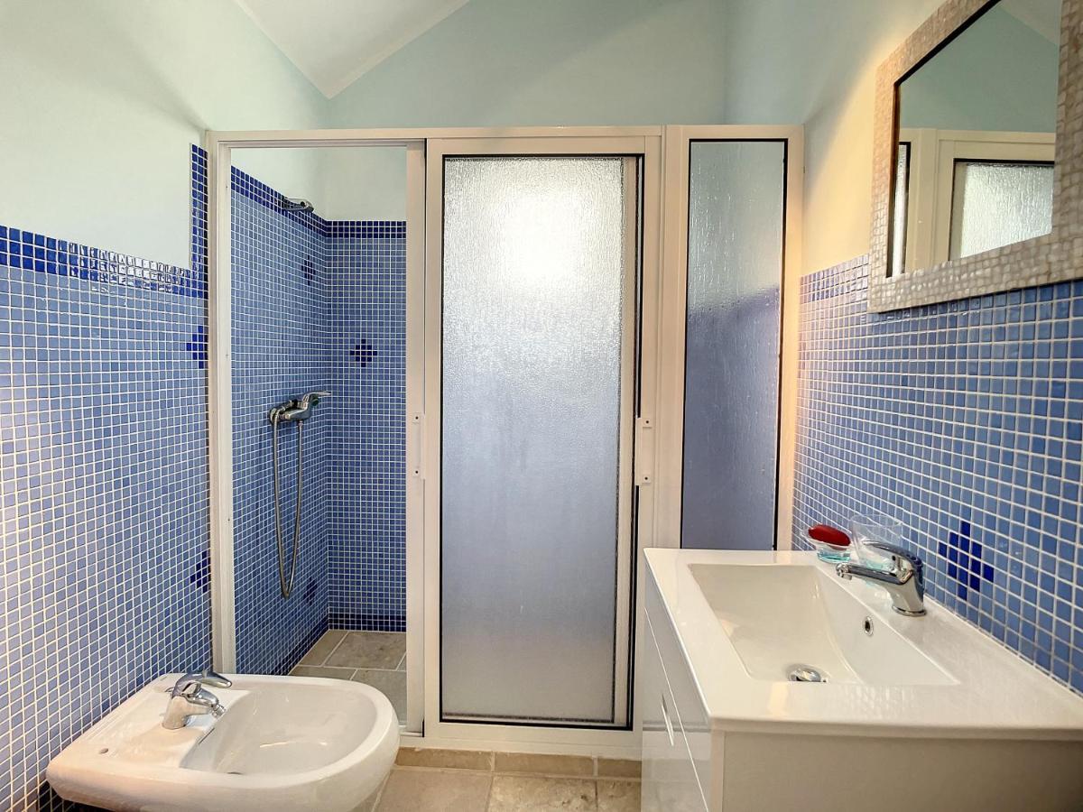 Vinhaticos Villa By Atlantic Holiday Порто Мониз Екстериор снимка